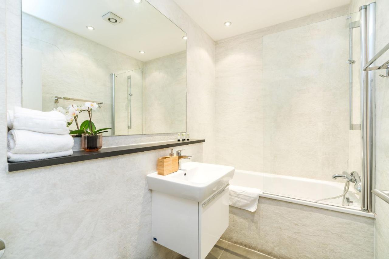 Spacious 2 Bedroom / Earls Court / Kensington Londra Exterior foto