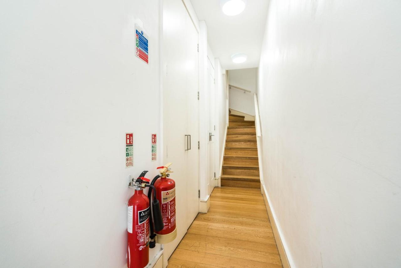Spacious 2 Bedroom / Earls Court / Kensington Londra Exterior foto