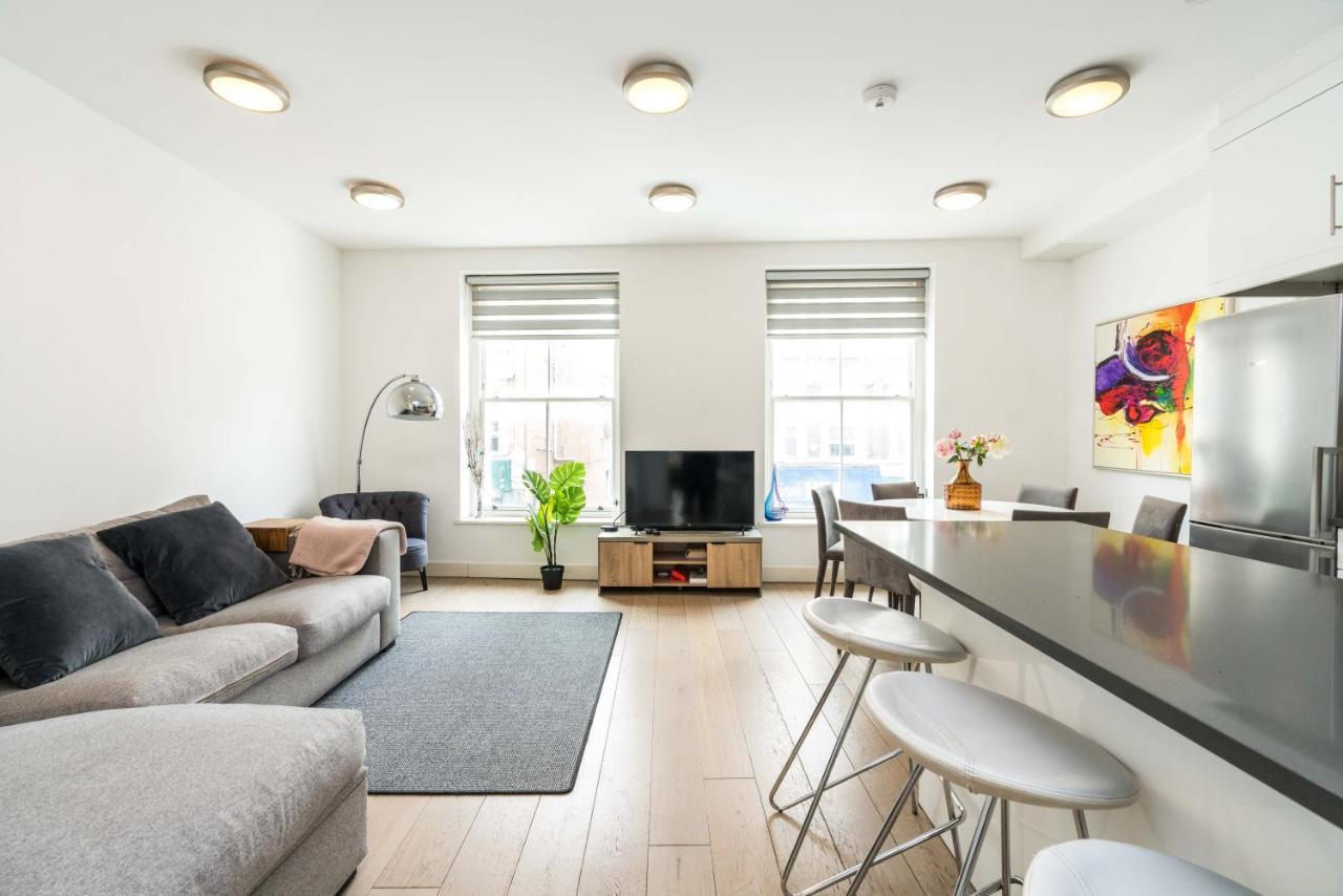 Spacious 2 Bedroom / Earls Court / Kensington Londra Exterior foto